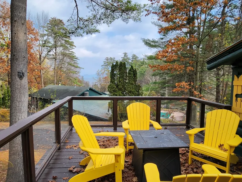 The Owl - Lake George 2 BR deck views fireplace - Image 1
