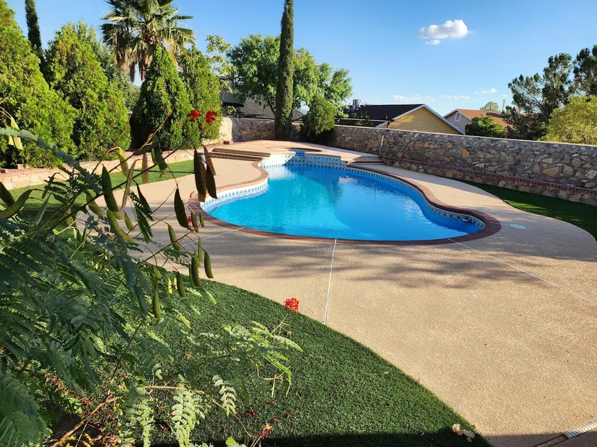 Wonder VIP House. Heated pool and Jacuzzi all year round - Image 1