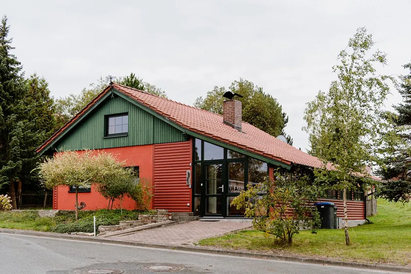 Cozy chalet with fireplace and sauna - Image 1