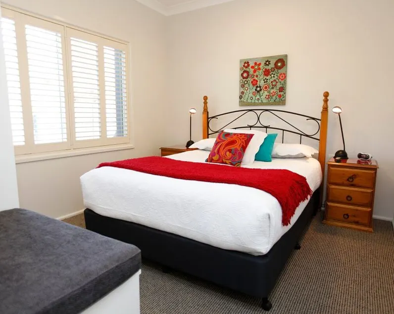 2 Bedroom Apt A at Country Apartments - Image 1