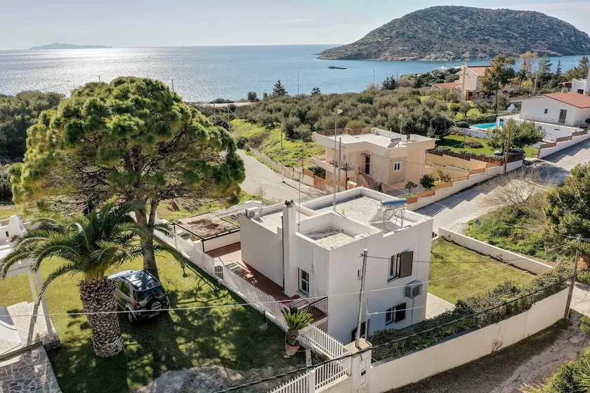 Rita's house (lovely garden, 100 m from the beach) - Image 1