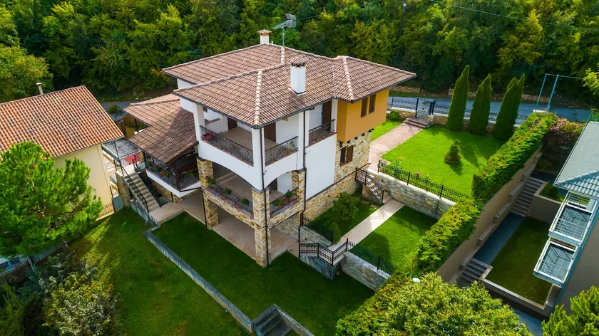 Vila IRA - Image 1