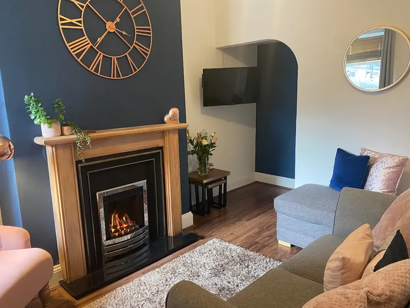 Railway Retreat - Cosy 2 bed - Image 1