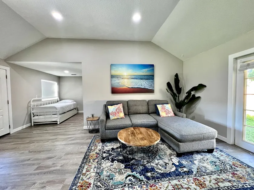 Bright, Cozy & Spacious Home in Odessa! - Image 1