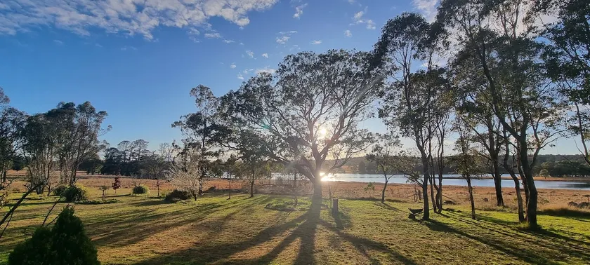Burramere Homestead 4 bedrooms @Storm King Dam - Image 1