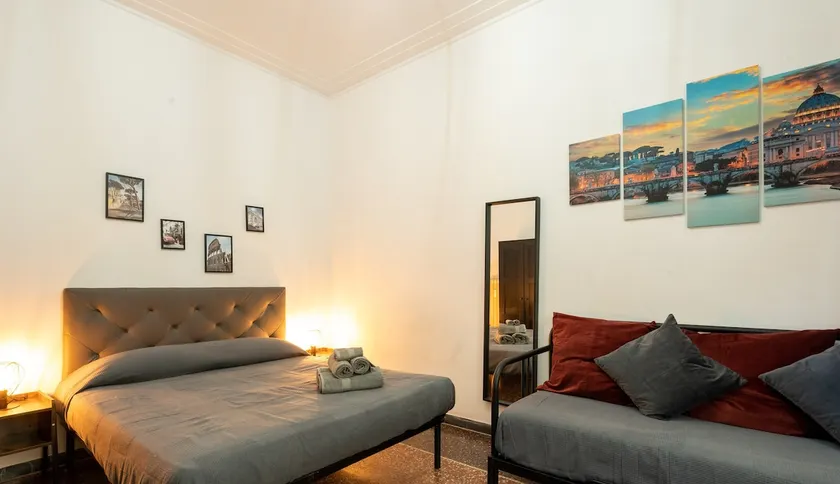 Magnificent Guest House-Centrale With Wi-Fi A/C Metro - Image 1