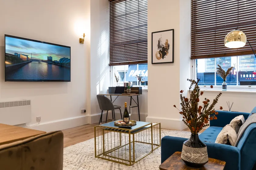 The City Escape - 5* stay in the heart of Glasgow! - Image 1