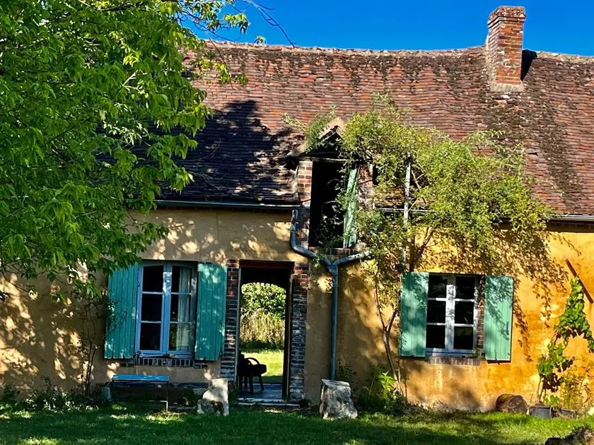 Romantic holiday cottage in a fruit garden - Image 1