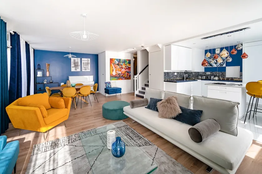Beautiful duplex with lake view. - Image 1