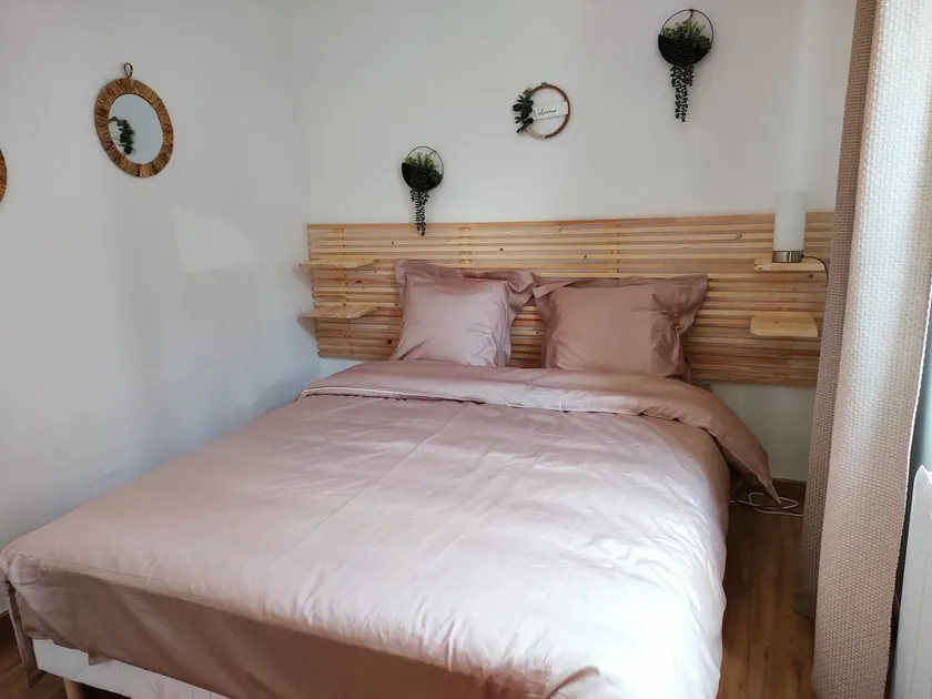 Between Troyes Walls, the IDOL 3-room apartment parking - Image 1