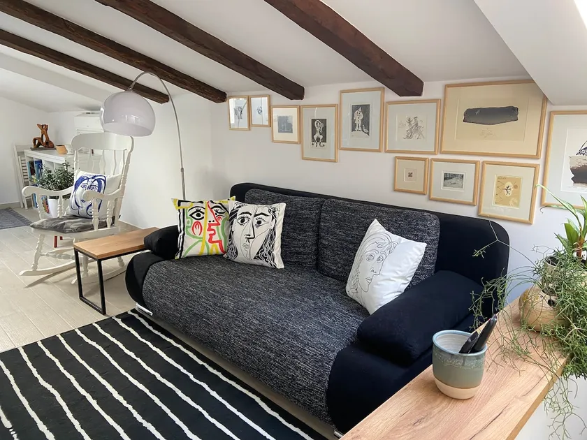 An attic paradise for art and nature lovers - Image 1