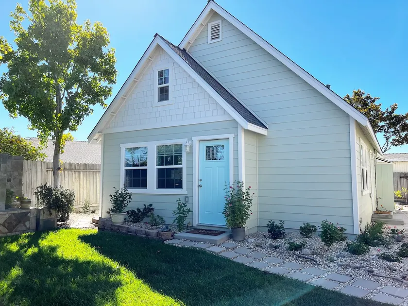 Parkside Cottage: BBQ|Park|W/D|1 bdrm|Wineries|Hiking|Golf|20 min-beach - Image 1
