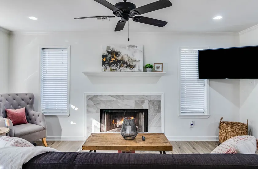 Renovated 3BR/2BA By Hwy 90 + Free Wi-Fi & Coffee - Image 1