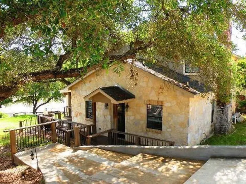 Hill Country Hideaway - Image 1