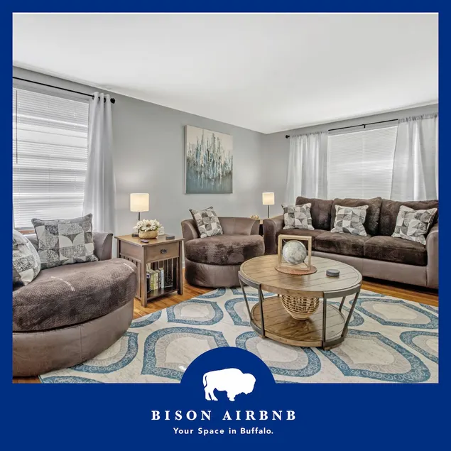 Lovely 2-bedroom unit w/game room & free parking - Image 1