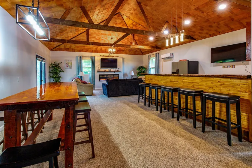 Warren Dunes Beach & Winery Retreat w/Hot Tub - Image 1