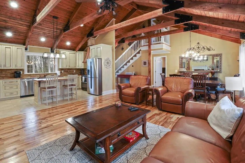 Sleeps 8* 3BR New Remodel- Lake View Near Marina - Image 1