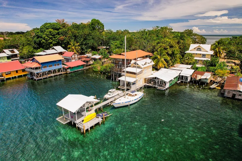 Cozy Studio Cabin over the Caribbean - Image 1