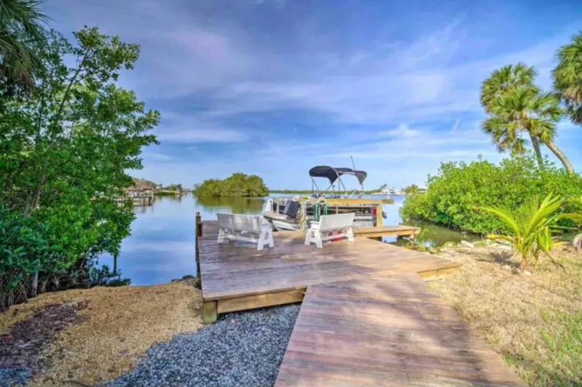 Tropical Waterfront Beach Home with Pool & Jacuzzi - Image 1