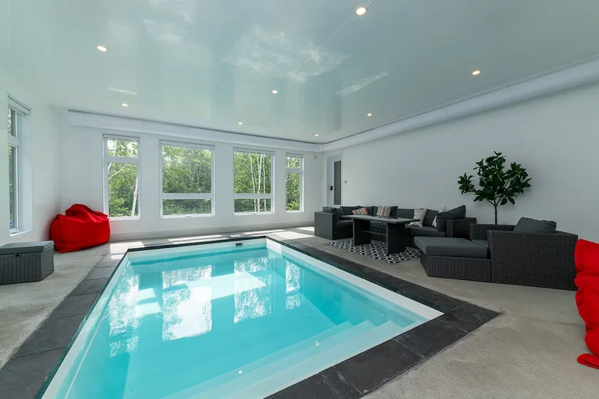Hotel at home - Le Distinction, pool and spa - Image 1
