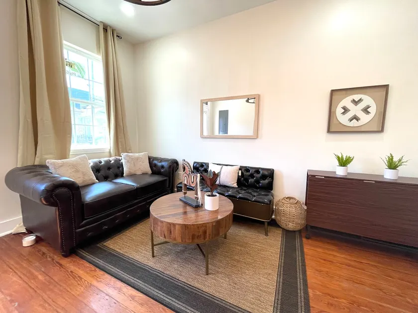 Beautifully Restored! - New Orleans Shotgun Home! - Image 1