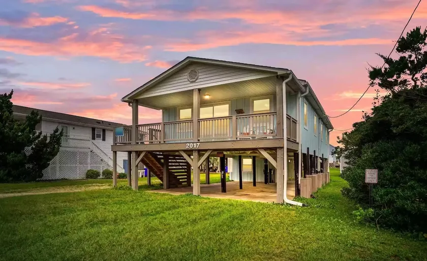 Getaway Home on Topsail Island! - Image 1