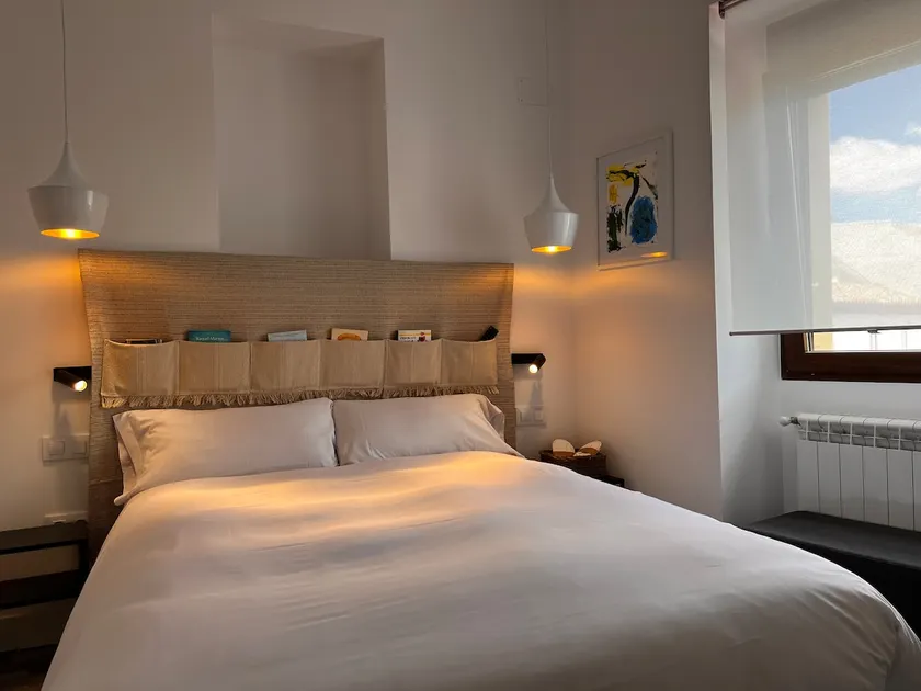 1B-Fabulous Apt. in the heart of downtown. - Image 1