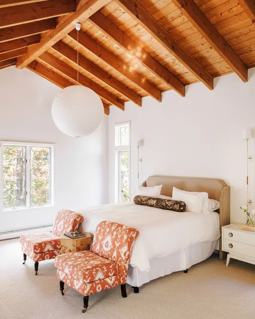 Stylish Mountain Retreat, 22 Acres, Outdoor Sauna - Image 1