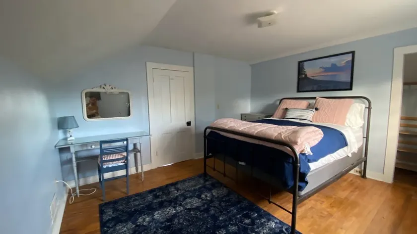 Beautiful Home in Ontonagon - 2 blocks from Lake Superior - Image 1