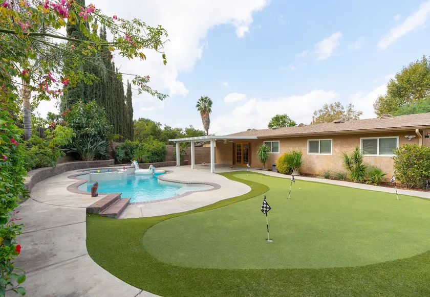 Riverside Serenity Spring Oasis|Spa/Pool/Mini Golf - Image 1