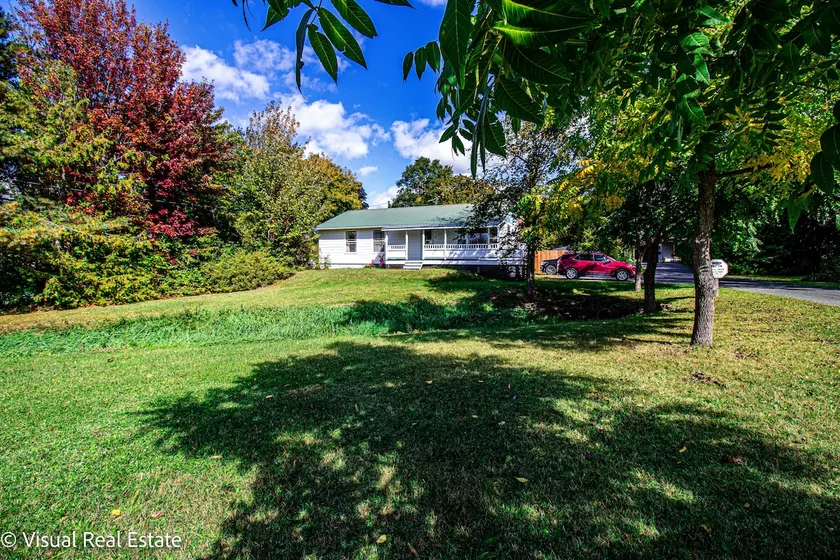 Cozy 2 Bed - 2 Bath Lower Level in Central Chatham - Image 1