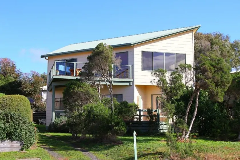 Beach House @ Smiths Beach - Image 1