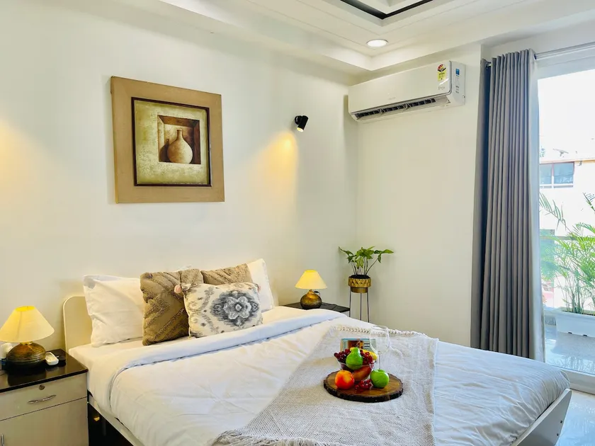 Premium 3BHK | Ardee City | Fully Furnished Stay - Image 1