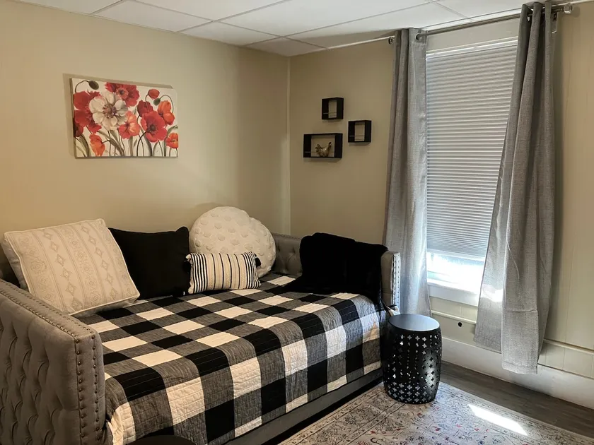 Cute and Functional One Bedroom in Barre VT! - Image 1