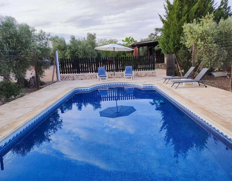 Country house with large leisure areas - Image 1