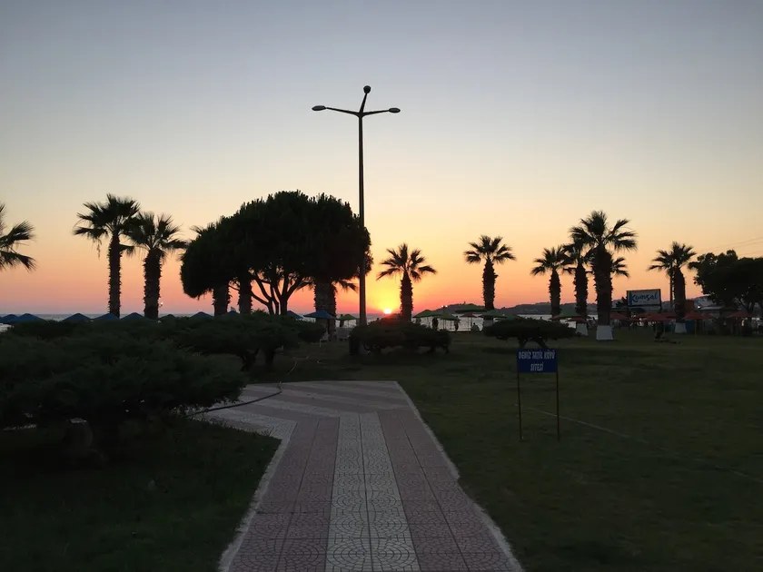 Summer House in Luxury Site Close to the Sea and Kuşadası - Image 1