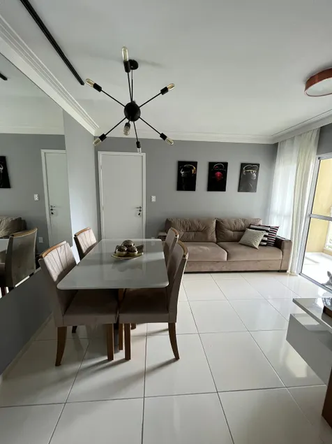 Gated community. Close to the Atalaia waterfront. - Image 1