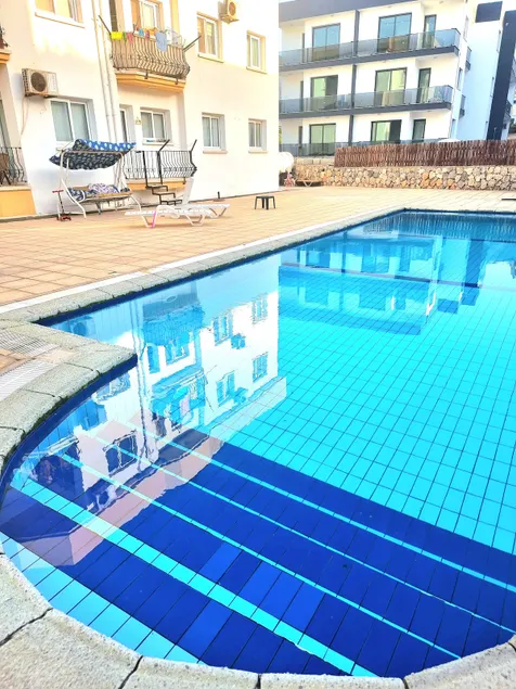 Luxury 3 Bedroom penthouse apartment with pool - Image 1