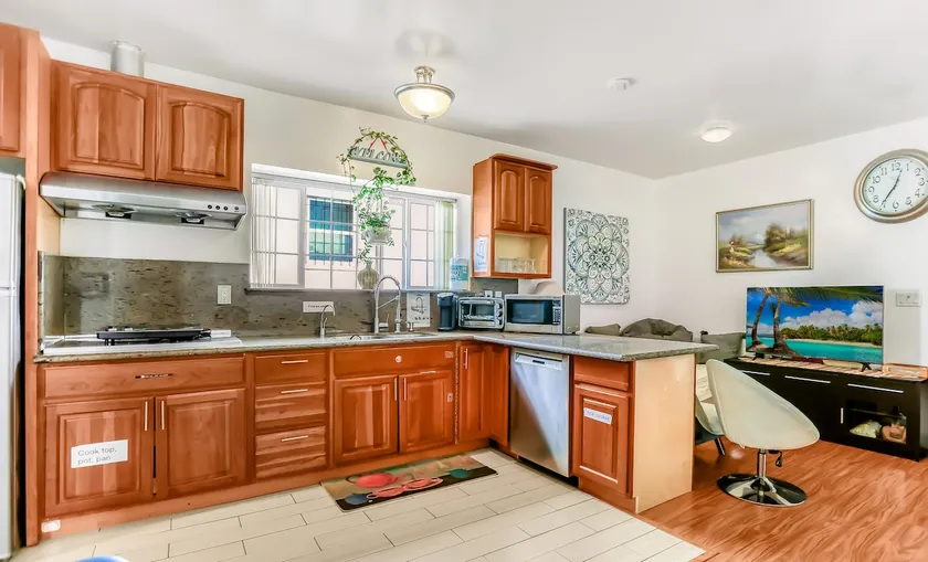 2965 - Warm & Cozy 2B2B 10 mins to Zoo, Beach, GGB - Image 1
