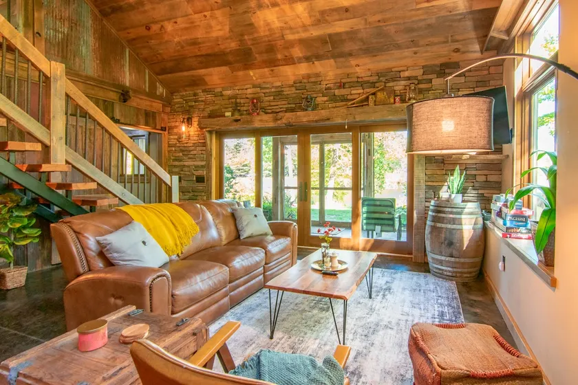 Lakefront Sunset Cabin w/Boats, Spa, FirePit & BBQ - Image 1