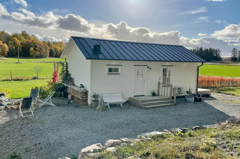 Modern cottage in the countryside for up to 8 guests - Image 1
