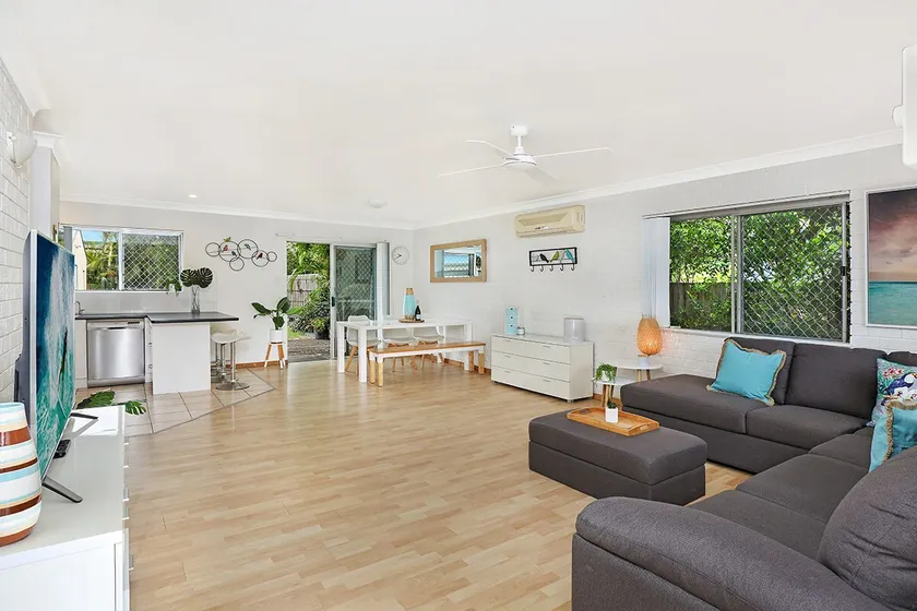 4 Bedroom house - Image 1