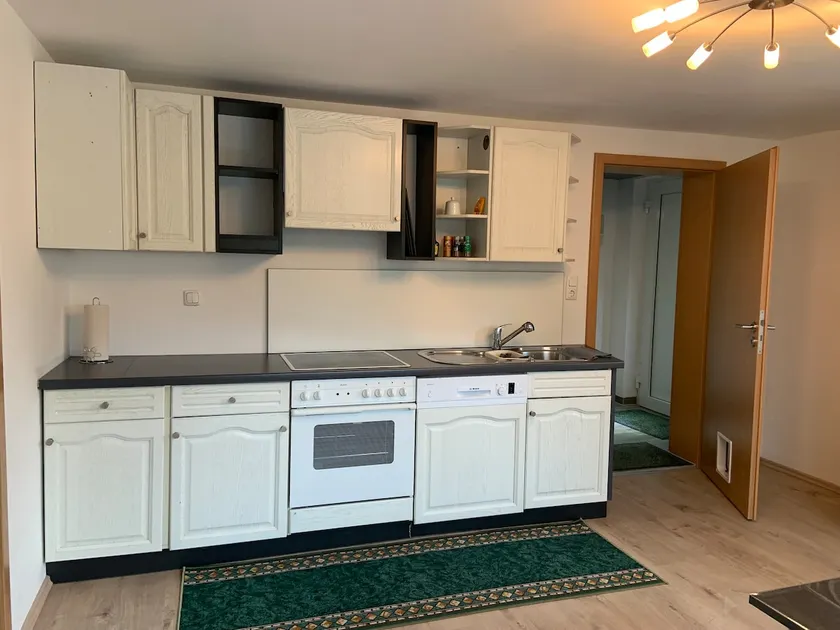 Beautiful granny flat with kitchen - Image 1