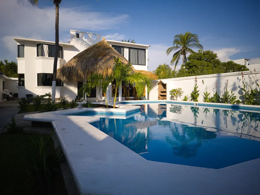 Villa on the beach, 30 people, CHEF - Image 1