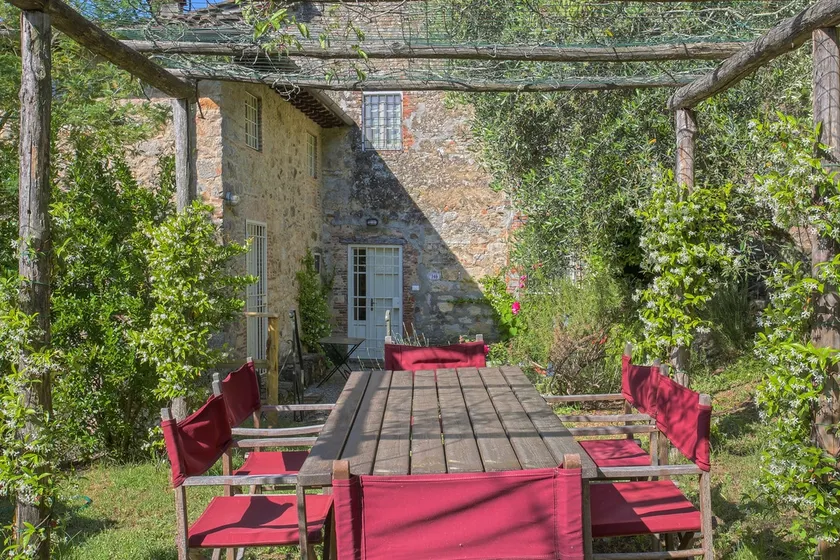 Casa Colonica, between Versilia and Lucca - Image 1