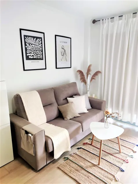 Sunshine apartment with sea view - Image 1