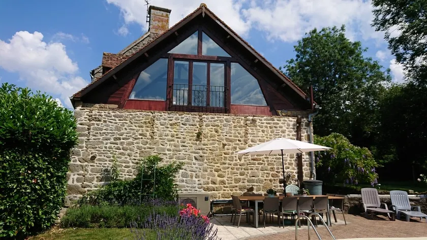 Beautifully restored farmhouse and gite - Image 1
