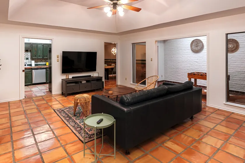 Spanish Modern Home • 2 King Beds • Near Mall - Image 1