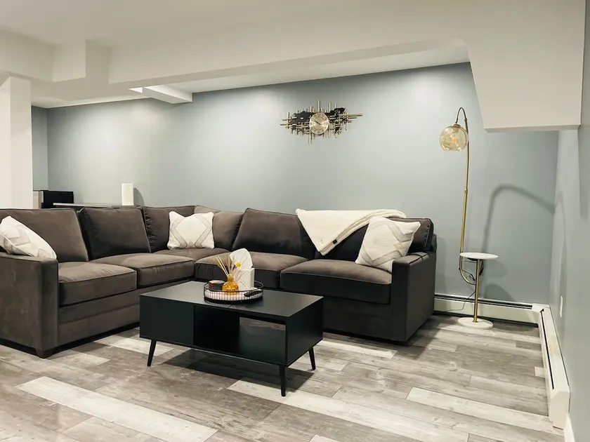 Modern stay Westbrook Maine - Image 1