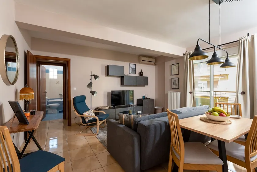 Eleni's Modern Apartment - Image 1